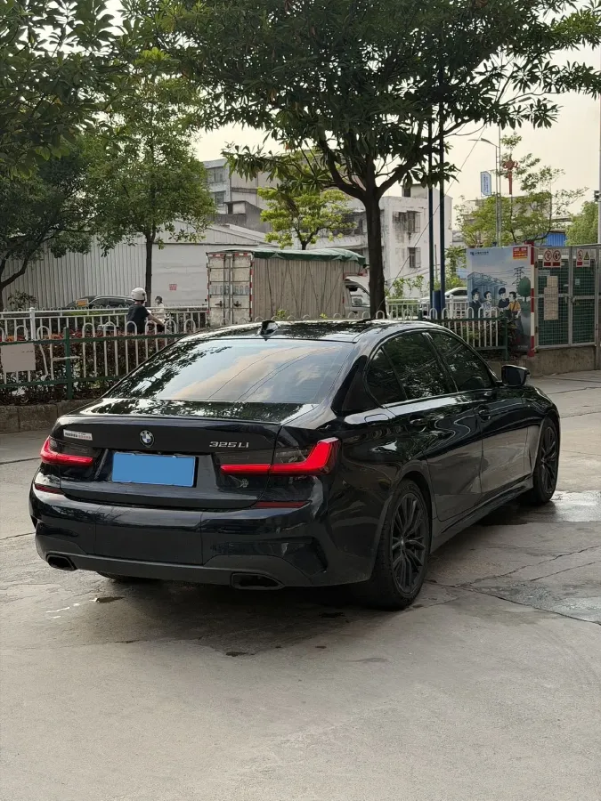 2021 BMW 3 Series 2.0T 184HP L4 8AT,autocango,china used car exporter,china ev exporter,chinese used car exporter,chinese used ev exporter