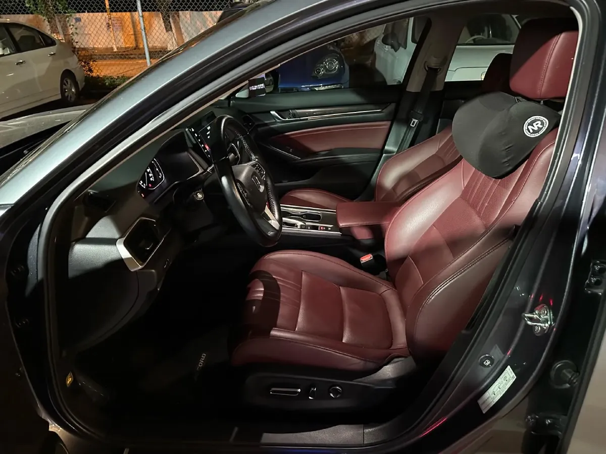 2022 Honda Accord 1.5T 194HP L4 CVT,autocango,china used car exporter,china ev exporter,chinese used car exporter,chinese used ev exporter