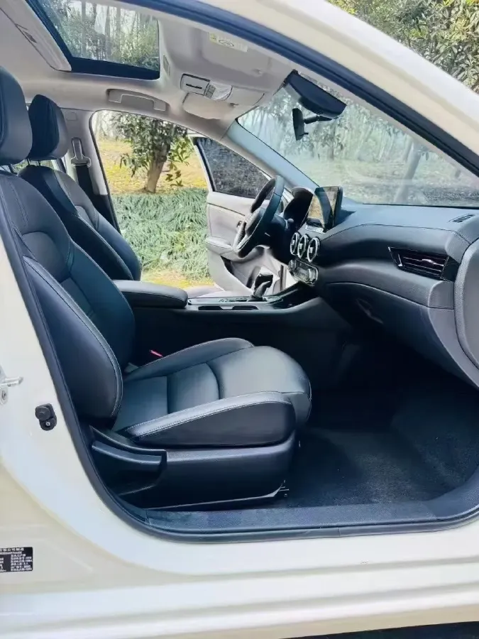 2021 Nissan Sylphy 1.6L 135HP L4 CVT,autocango,china used car exporter,china ev exporter,chinese used car exporter,chinese used ev exporter