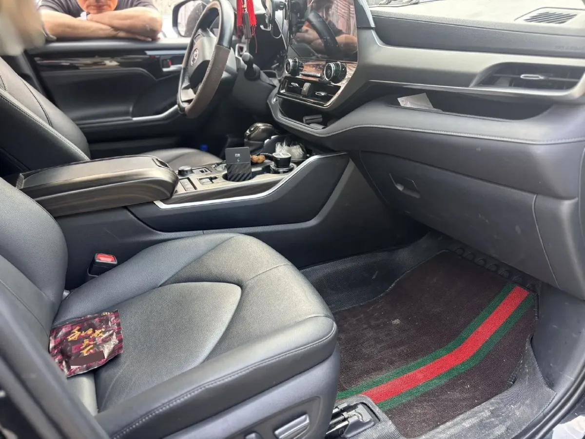 2022 Toyota Highlander 2.0T 248HP L4 8AT,autocango,china used car exporter,china ev exporter,chinese used car exporter,chinese used ev exporter