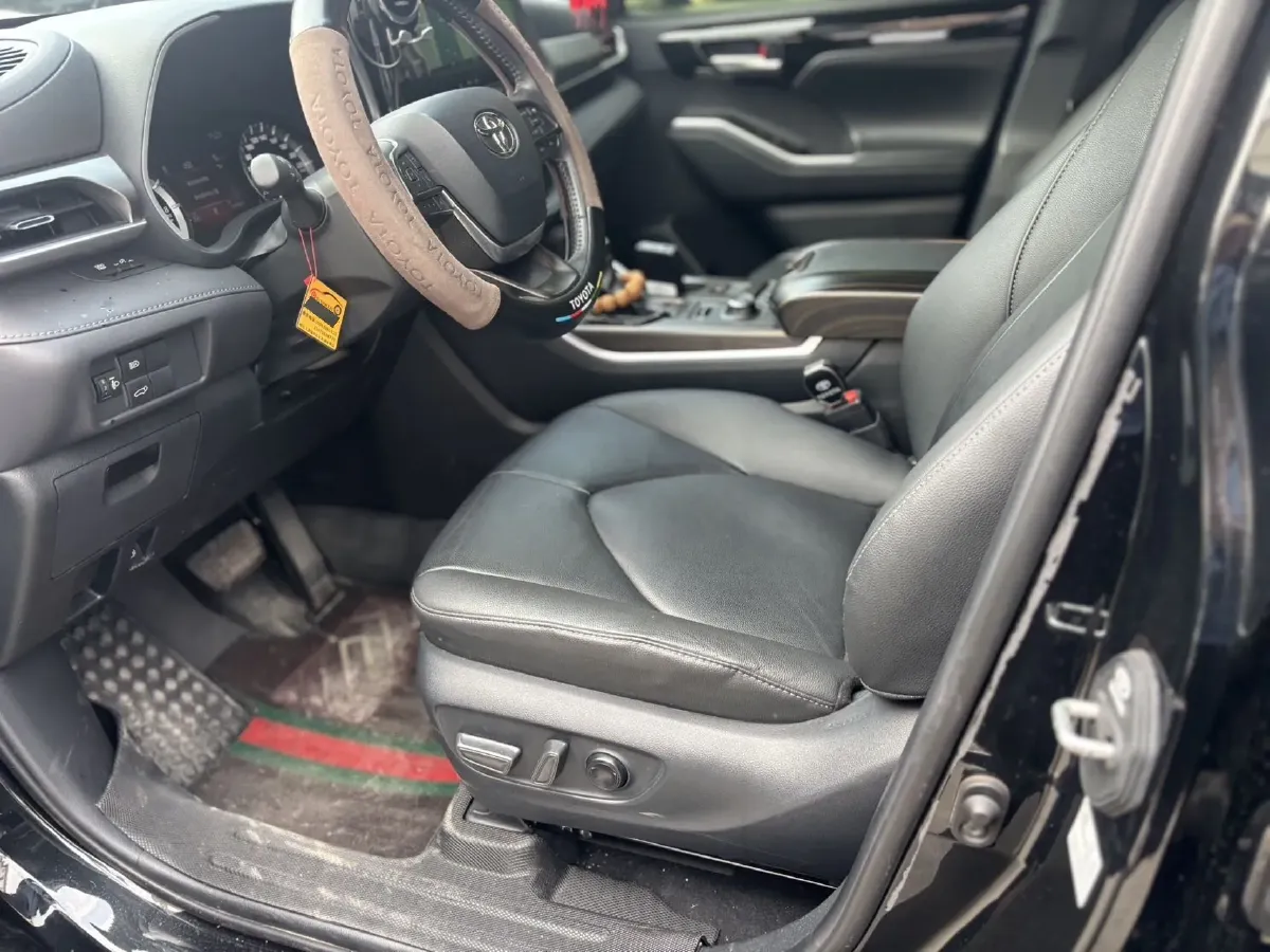 2022 Toyota Highlander 2.0T 248HP L4 8AT,autocango,china used car exporter,china ev exporter,chinese used car exporter,chinese used ev exporter