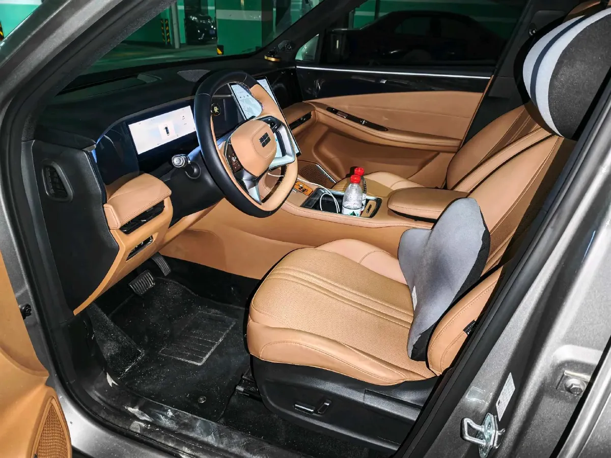 2025 Geely Galaxy L7 1.5L 112HP L4 1DHT PHEV 18.4KWH,autocango,china used car exporter,china ev exporter,chinese used car exporter,chinese used ev exporter