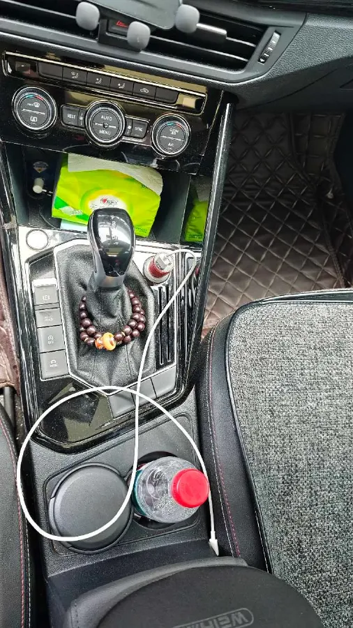 2019 Jeep Cherokee 2.0T 234HP L4 9AT,autocango,china used car exporter,china ev exporter,chinese used car exporter,chinese used ev exporter