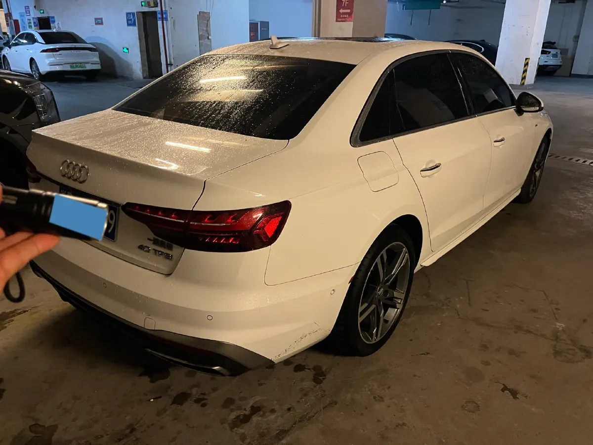 2021 Audi A4L 2.0T 190HP L4 7DCT,autocango,china used car exporter,china ev exporter,chinese used car exporter,chinese used ev exporter