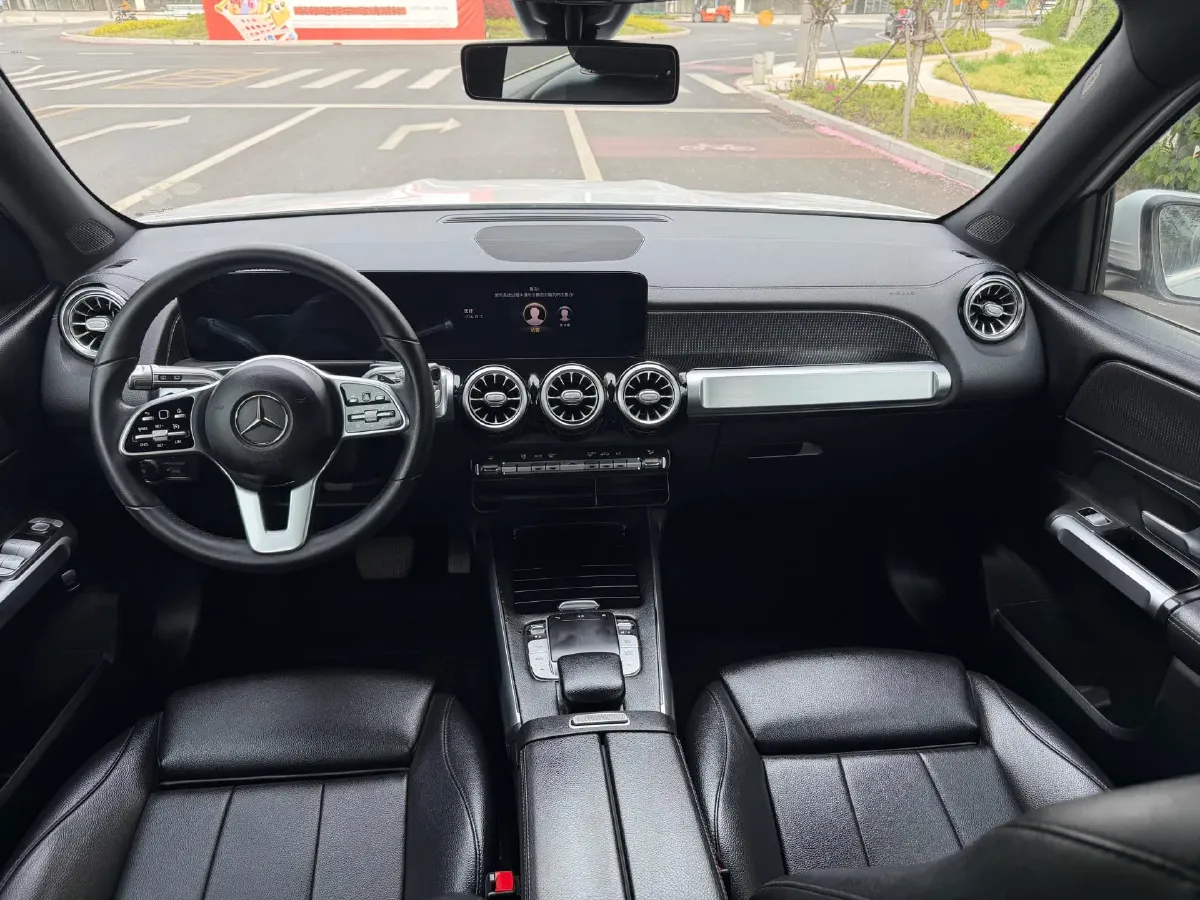 2021 Mercedes-Benz GLB Class 1.3T 163HP L4 7DCT,autocango,china used car exporter,china ev exporter,chinese used car exporter,chinese used ev exporter