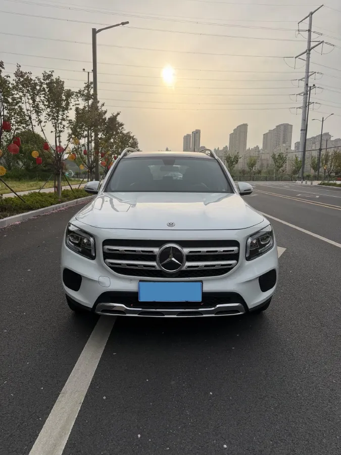 2021 Mercedes-Benz GLB Class 1.3T 163HP L4 7DCT,autocango,china used car exporter,china ev exporter,chinese used car exporter,chinese used ev exporter