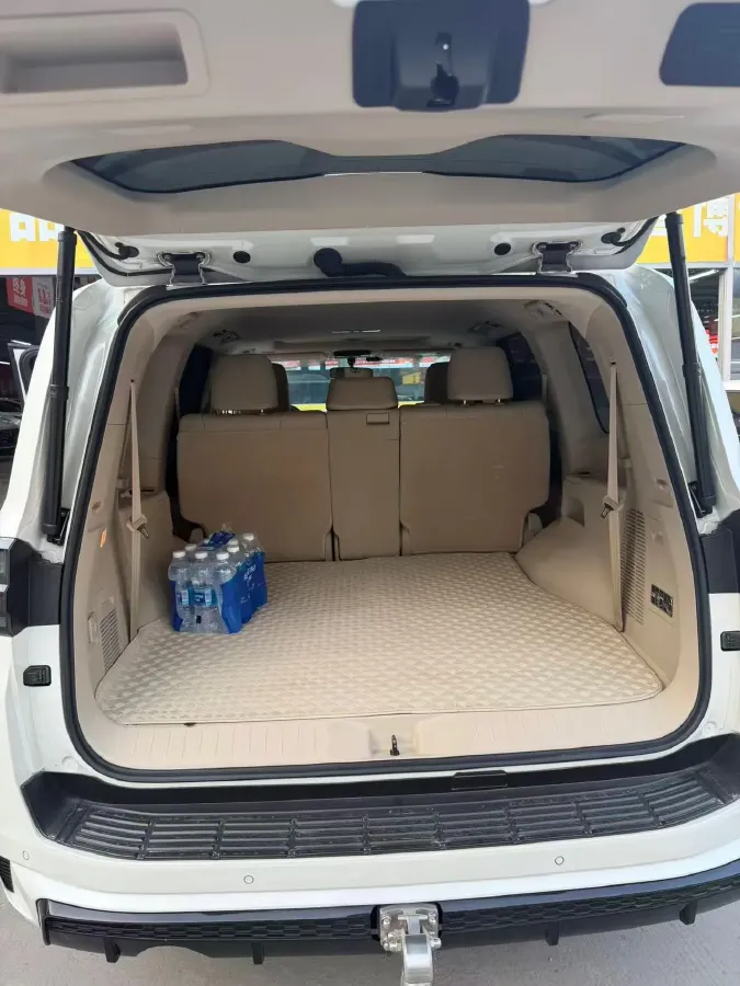 2015 Toyota Land Cruiser 4.6L 310HP V8 6AT,autocango,china used car exporter,china ev exporter,chinese used car exporter,chinese used ev exporter