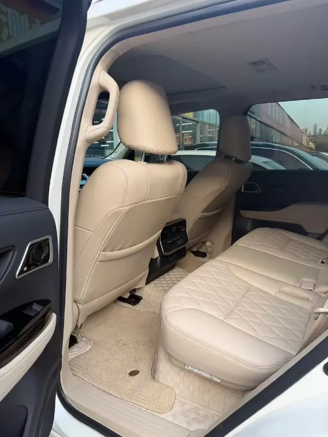 2015 Toyota Land Cruiser 4.6L 310HP V8 6AT,autocango,china used car exporter,china ev exporter,chinese used car exporter,chinese used ev exporter