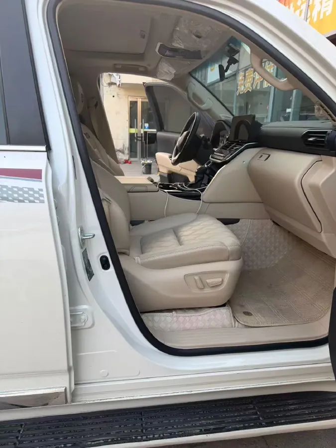 2015 Toyota Land Cruiser 4.6L 310HP V8 6AT,autocango,china used car exporter,china ev exporter,chinese used car exporter,chinese used ev exporter