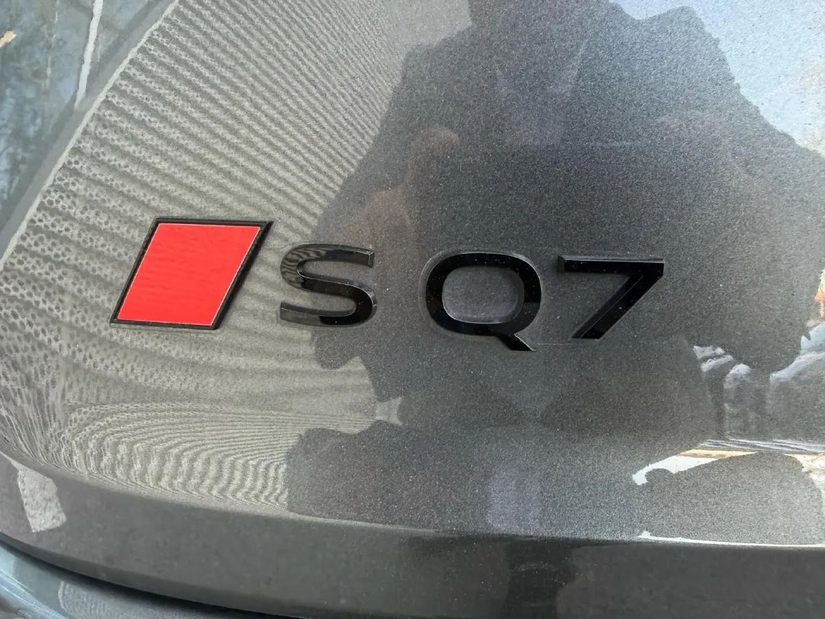 2024 Audi SQ7 4.0T 507HP V8 8AT,autocango,china used car exporter,china ev exporter,chinese used car exporter,chinese used ev exporter