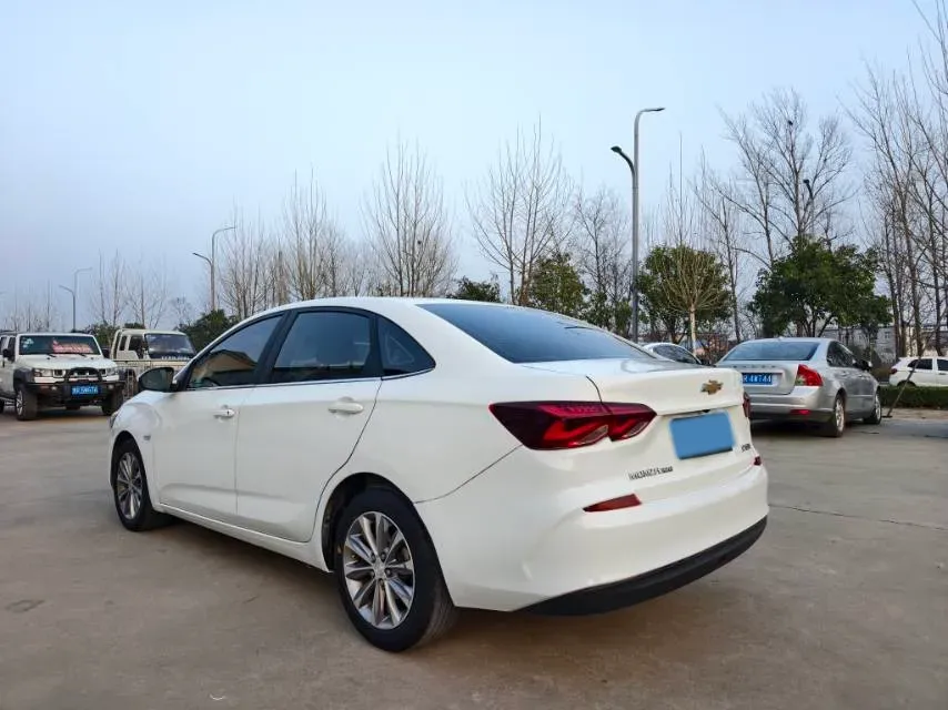 2022 Chevrolet Monza 1.5L 113HP L4 6AT,autocango,china used car exporter,china ev exporter,chinese used car exporter,chinese used ev exporter