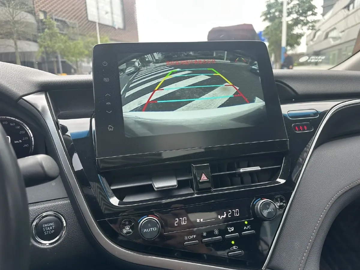 2021 Toyota Camry 2.5L 209HP L4 8AT,autocango,china used car exporter,china ev exporter,chinese used car exporter,chinese used ev exporter