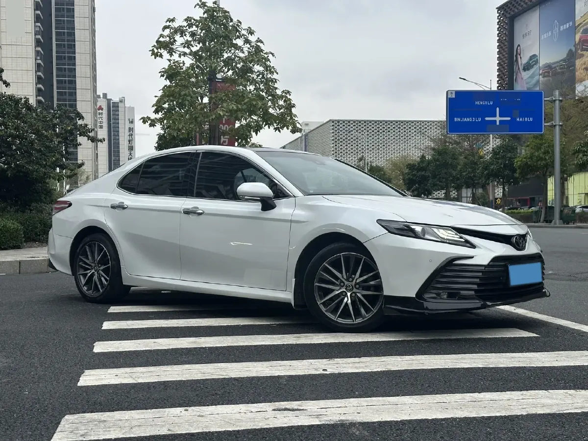 2021 Toyota Camry 2.5L 209HP L4 8AT,autocango,china used car exporter,china ev exporter,chinese used car exporter,chinese used ev exporter