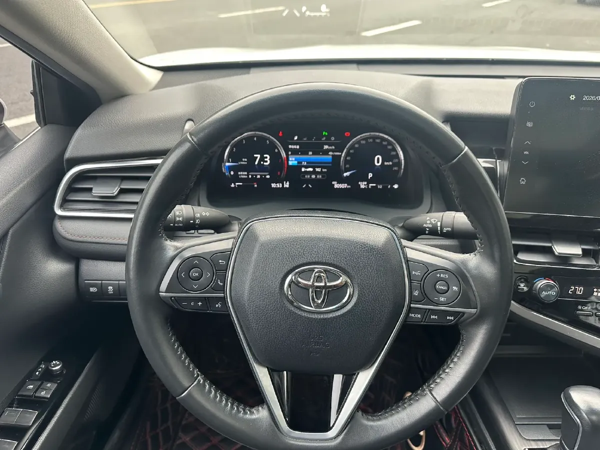 2021 Toyota Camry 2.5L 209HP L4 8AT,autocango,china used car exporter,china ev exporter,chinese used car exporter,chinese used ev exporter