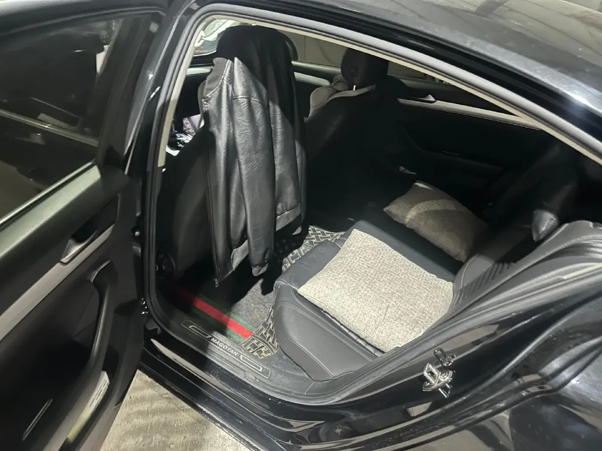 2019 Citroen C6 1.6T 170HP L4 6AT,autocango,china used car exporter,china ev exporter,chinese used car exporter,chinese used ev exporter