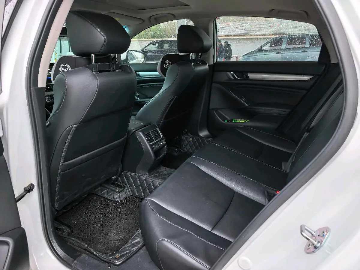 2022 Honda Accord 1.5T 194HP L4 CVT,autocango,china used car exporter,china ev exporter,chinese used car exporter,chinese used ev exporter