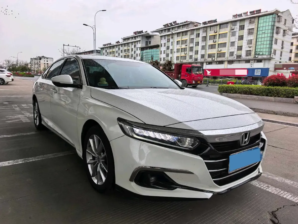 2022 Honda Accord 1.5T 194HP L4 CVT,autocango,china used car exporter,china ev exporter,chinese used car exporter,chinese used ev exporter