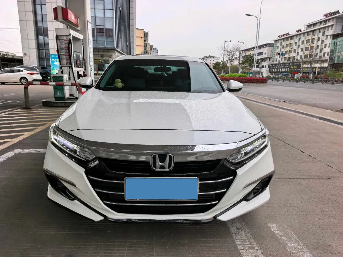 2022 Honda Accord 1.5T 194HP L4 CVT,autocango,china used car exporter,china ev exporter,chinese used car exporter,chinese used ev exporter
