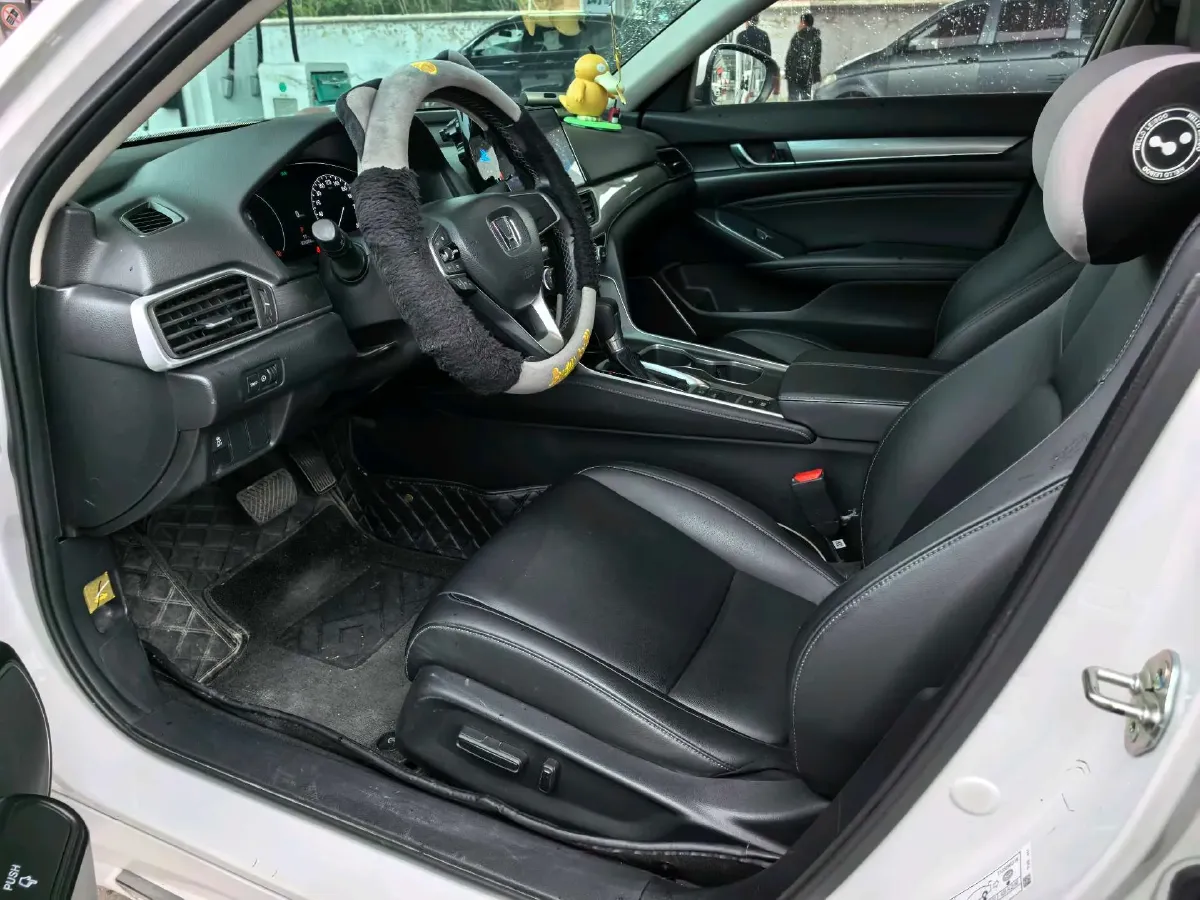 2022 Honda Accord 1.5T 194HP L4 CVT,autocango,china used car exporter,china ev exporter,chinese used car exporter,chinese used ev exporter