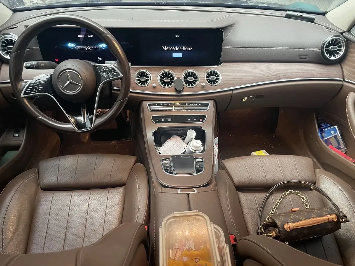 2021 Mercedes-Benz E Class 2.0T 197HP L4 9AT,autocango,china used car exporter,china ev exporter,chinese used car exporter,chinese used ev exporter