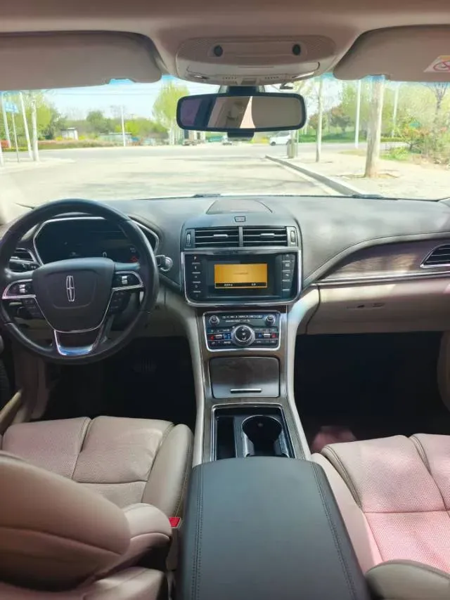 2018 Lincoln Continental 2.0T 261HP L4 6AT,autocango,china used car exporter,china ev exporter,chinese used car exporter,chinese used ev exporter