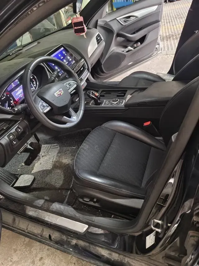 2021 Cadillac CT5 2.0T 237HP L4 10AT,autocango,china used car exporter,china ev exporter,chinese used car exporter,chinese used ev exporter