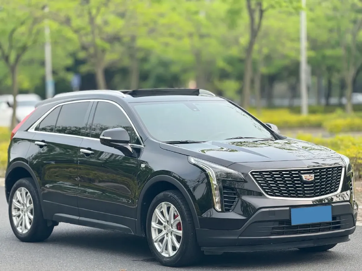 2022 Cadillac XT4 2.0T 237HP L4 9AT,autocango,china used car exporter,china ev exporter,chinese used car exporter,chinese used ev exporter
