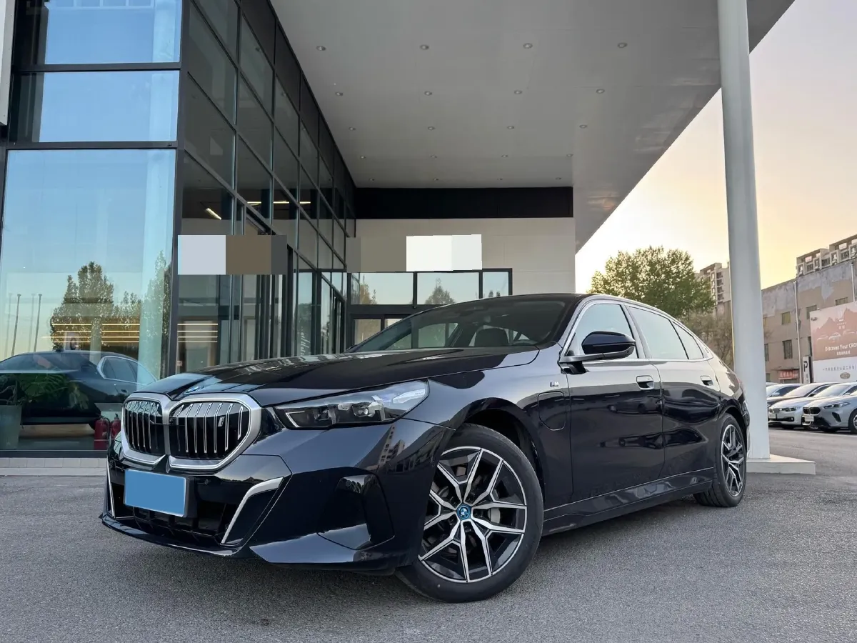 2024 BMW i5 BEV 79.05KWH,autocango,china used car exporter,china ev exporter,chinese used car exporter,chinese used ev exporter