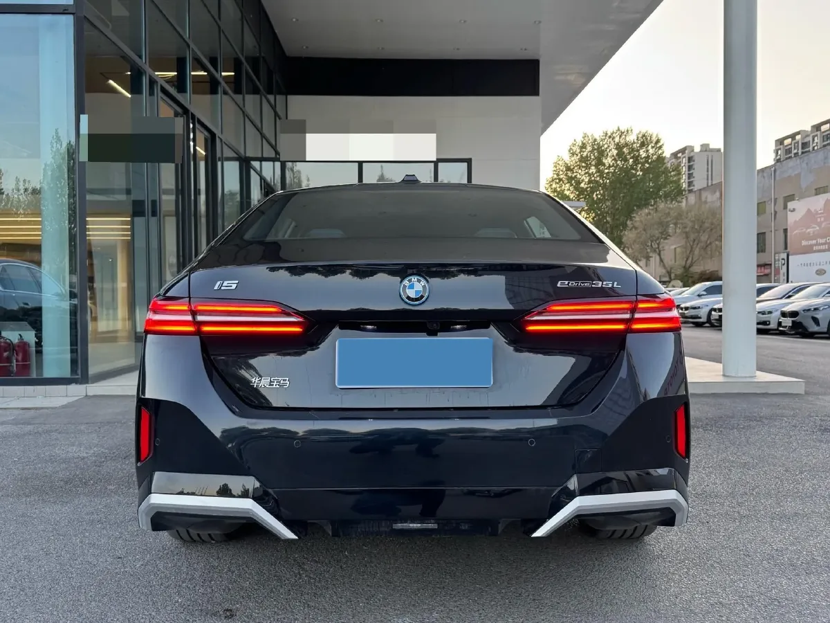 2024 BMW i5 BEV 79.05KWH,autocango,china used car exporter,china ev exporter,chinese used car exporter,chinese used ev exporter