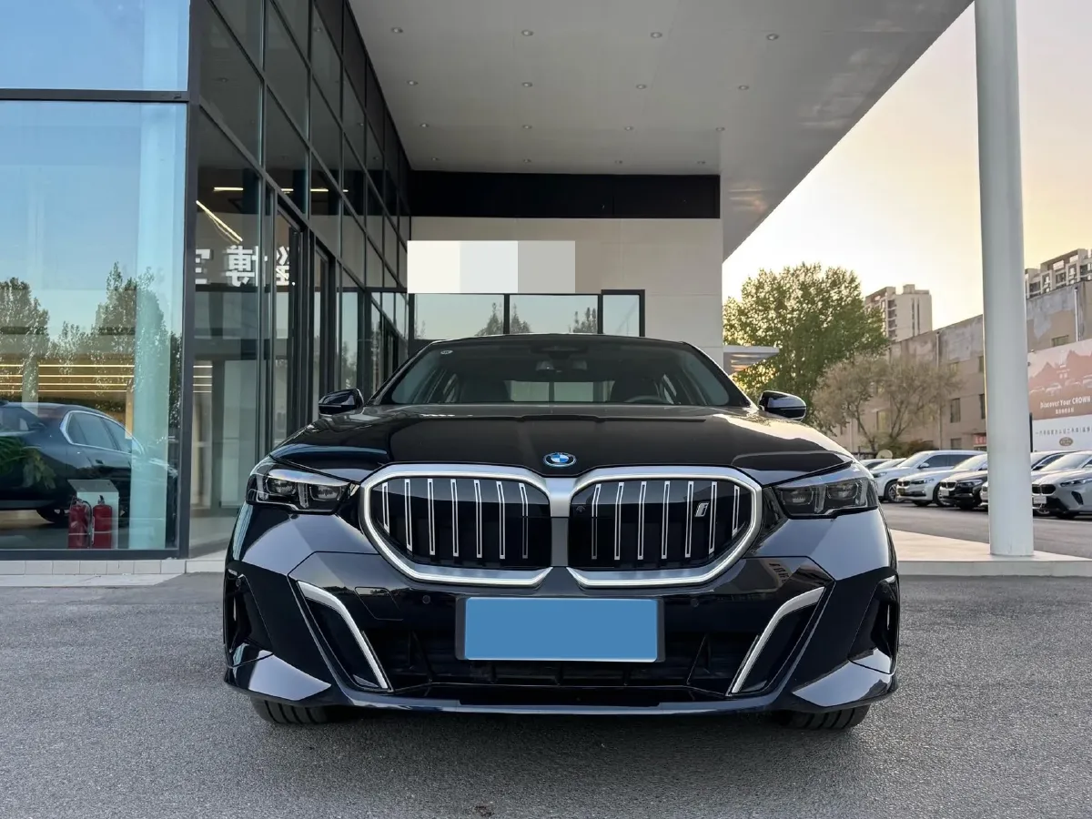 2024 BMW i5 BEV 79.05KWH,autocango,china used car exporter,china ev exporter,chinese used car exporter,chinese used ev exporter