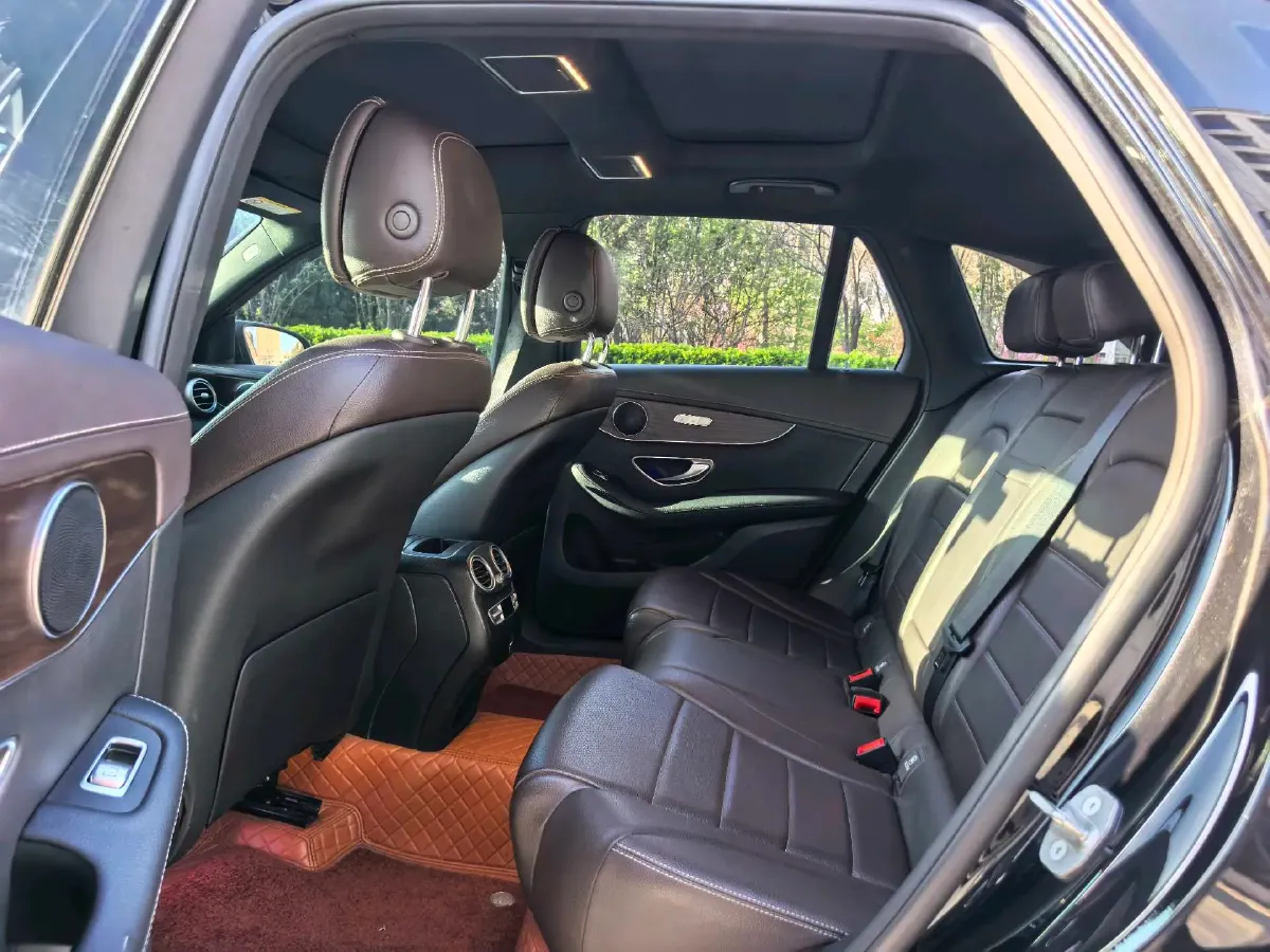 2021 Mercedes-Benz GLC Class 2.0T 197HP L4 9AT,autocango,china used car exporter,china ev exporter,chinese used car exporter,chinese used ev exporter