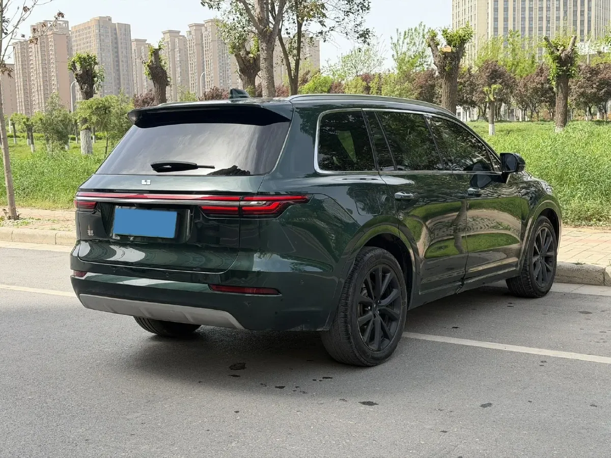 2021 Li ONE Range Extended 131HP REEV 40.5KWH,autocango,china used car exporter,china ev exporter,chinese used car exporter,chinese used ev exporter