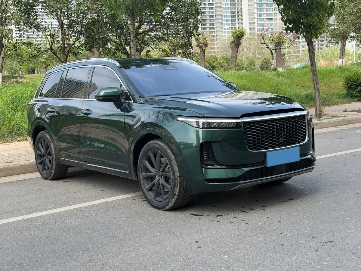 2021 Li ONE Range Extended 131HP REEV 40.5KWH,autocango,china used car exporter,china ev exporter,chinese used car exporter,chinese used ev exporter