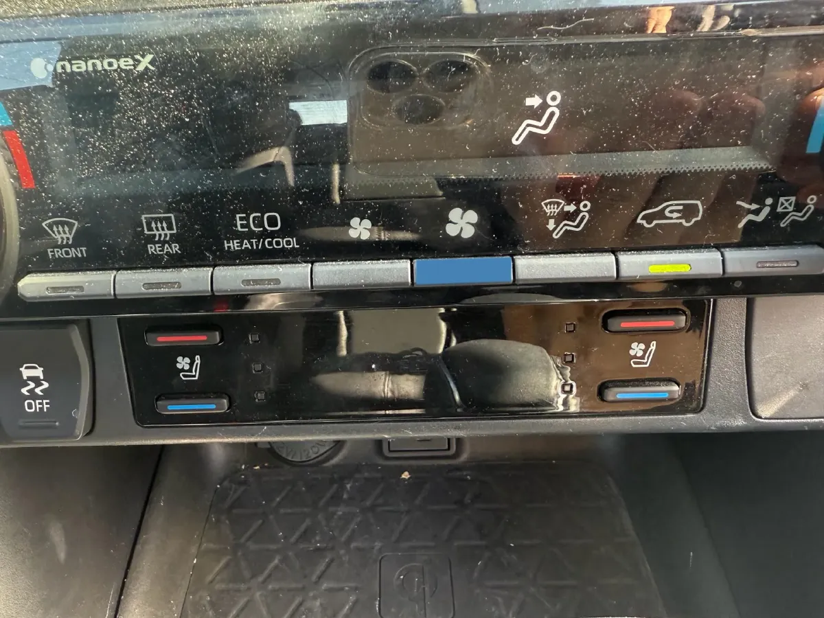 2023 Toyota Wildlander 2.5L 178HP L4 E-CVT Hybrid,autocango,china used car exporter,china ev exporter,chinese used car exporter,chinese used ev exporter