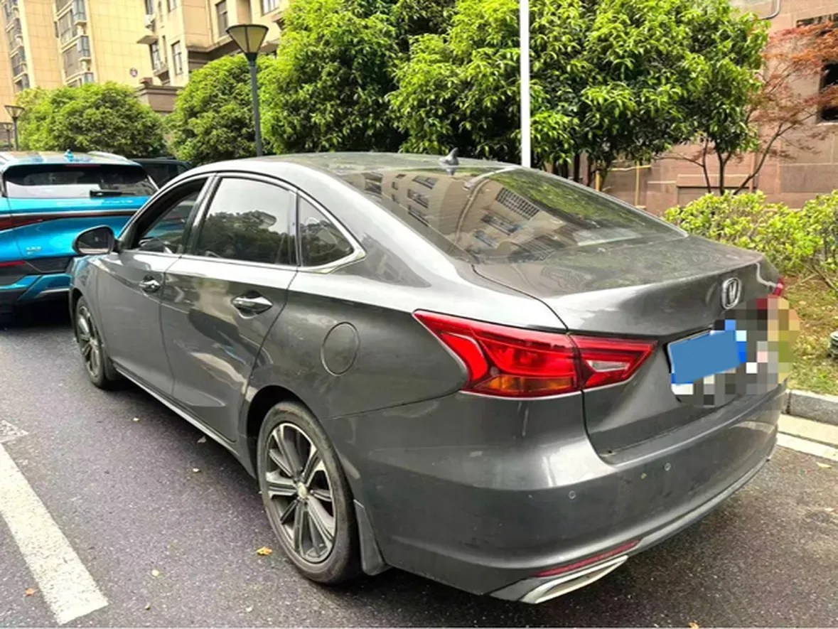 2022 ChangAn Raeton CC 1.5T 188HP L4 7DCT,autocango,china used car exporter,china ev exporter,chinese used car exporter,chinese used ev exporter