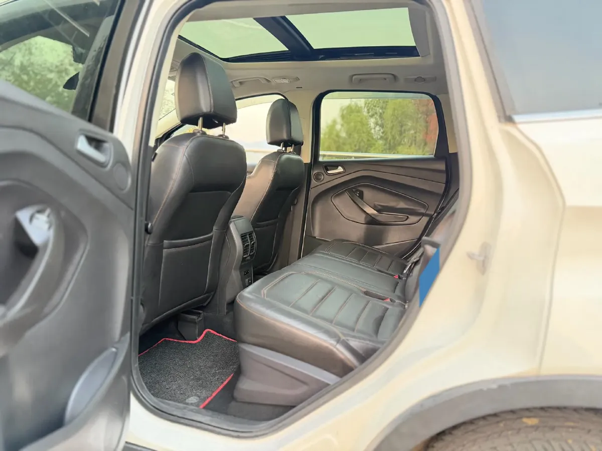 2017 Infiniti QX30 2.0T 211HP L4 7DCT,autocango,china used car exporter,china ev exporter,chinese used car exporter,chinese used ev exporter