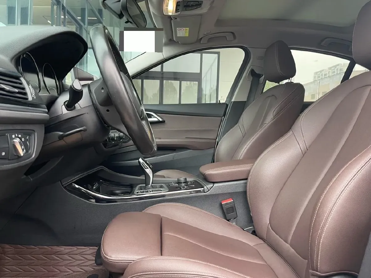 2020 BMW 1 Series 1.5T 140HP L3 7DCT,autocango,china used car exporter,china ev exporter,chinese used car exporter,chinese used ev exporter