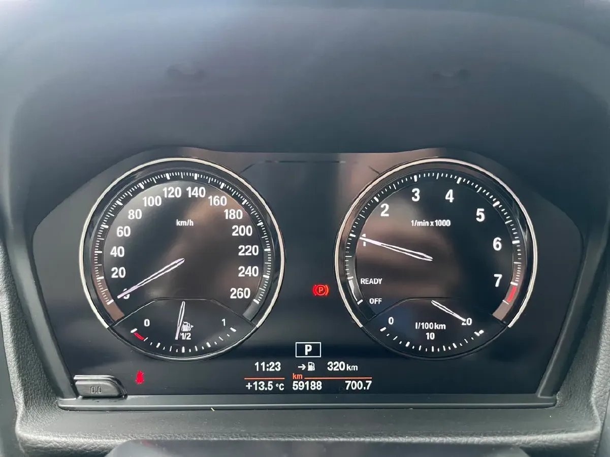 2020 BMW 1 Series 1.5T 140HP L3 7DCT,autocango,china used car exporter,china ev exporter,chinese used car exporter,chinese used ev exporter