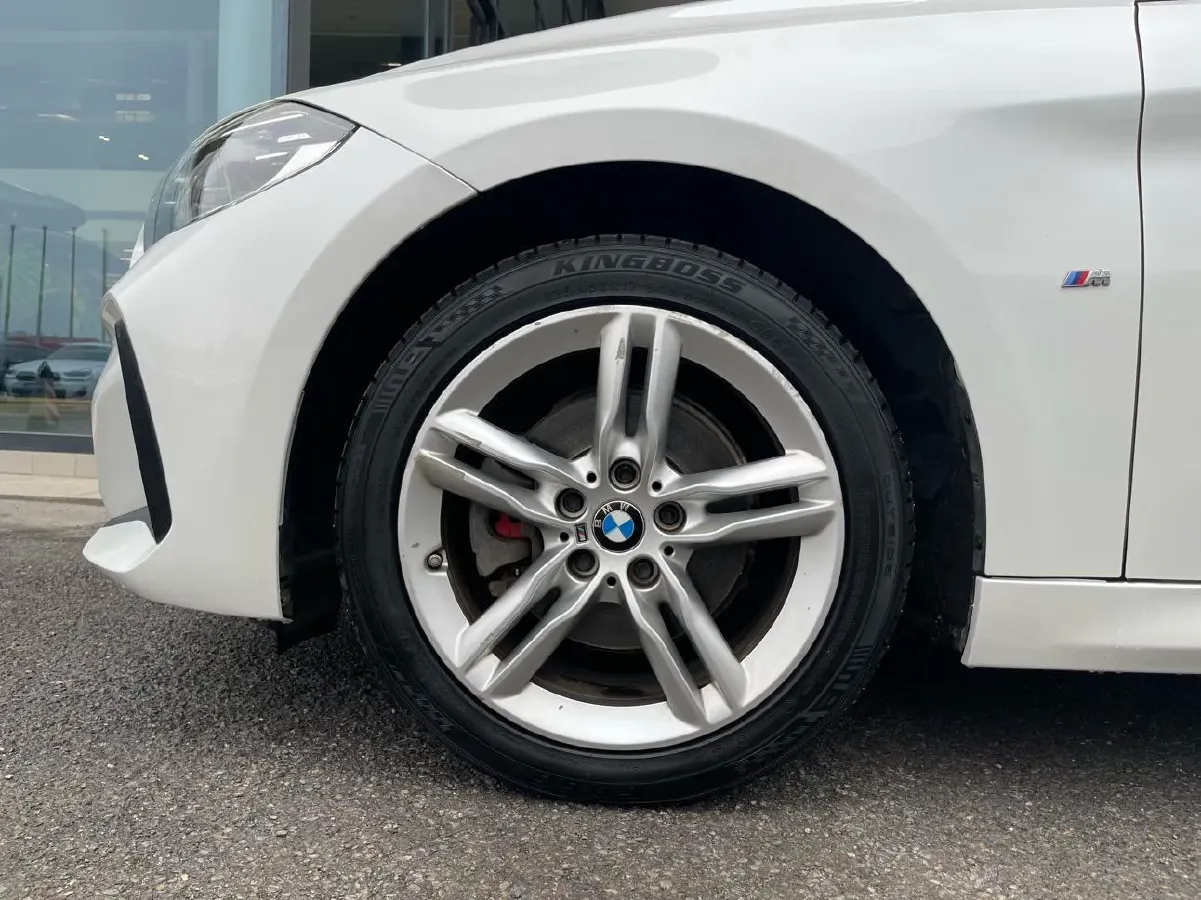 2020 BMW 1 Series 1.5T 140HP L3 7DCT,autocango,china used car exporter,china ev exporter,chinese used car exporter,chinese used ev exporter