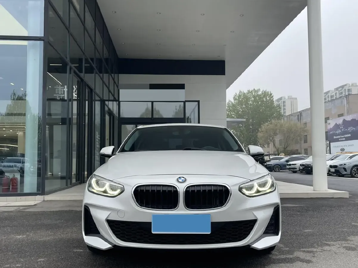 2020 BMW 1 Series 1.5T 140HP L3 7DCT,autocango,china used car exporter,china ev exporter,chinese used car exporter,chinese used ev exporter