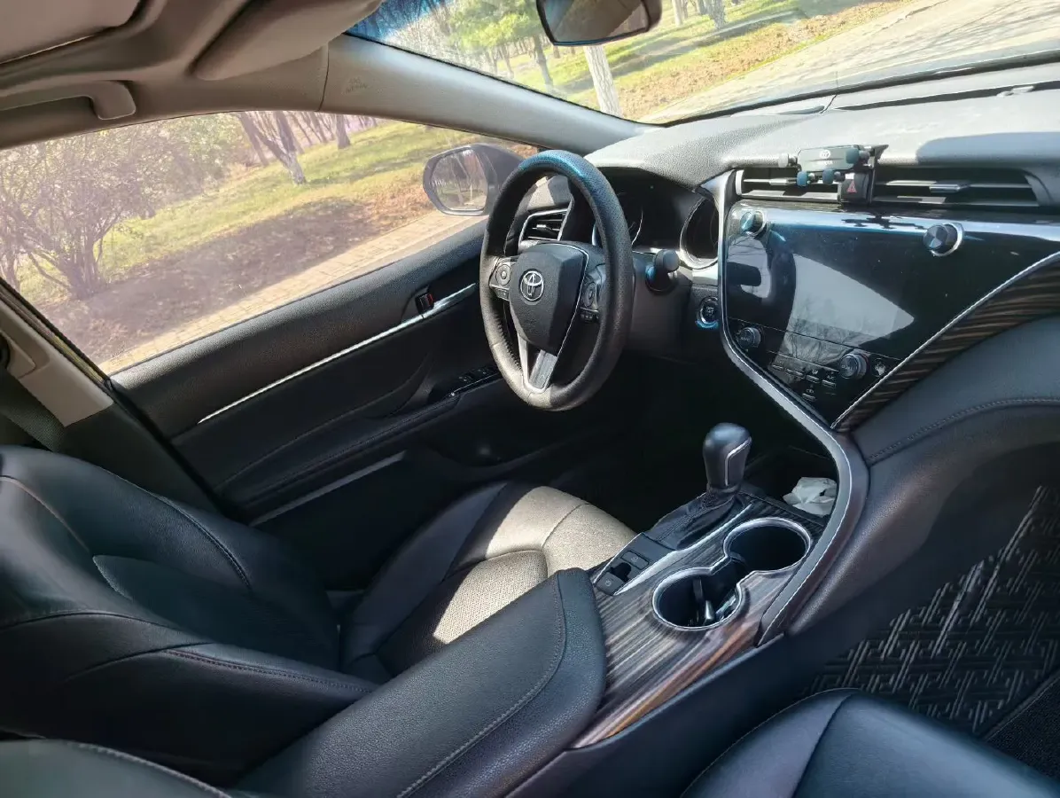 2021 Toyota Camry 2.0L 178HP L4 CVT,autocango,china used car exporter,china ev exporter,chinese used car exporter,chinese used ev exporter