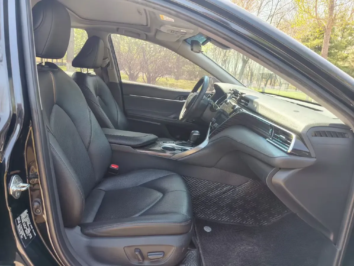 2021 Toyota Camry 2.0L 178HP L4 CVT,autocango,china used car exporter,china ev exporter,chinese used car exporter,chinese used ev exporter