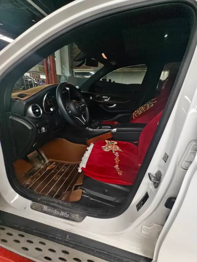 2020 Mercedes-Benz GLC Class 2.0T 197HP L4 9AT,autocango,china used car exporter,china ev exporter,chinese used car exporter,chinese used ev exporter