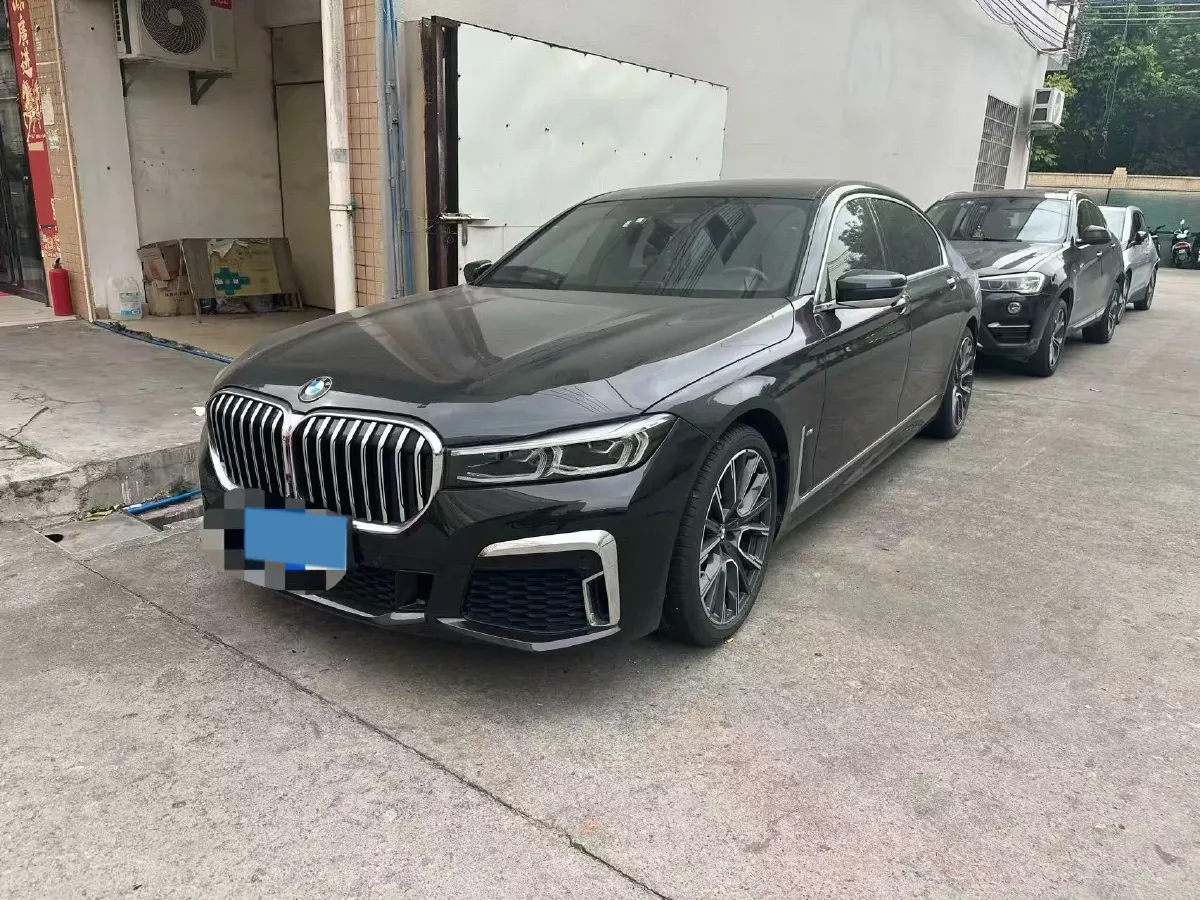 2019 BMW 7 Series 3.0T 340HP L6 8AT,autocango,china used car exporter,china ev exporter,chinese used car exporter,chinese used ev exporter