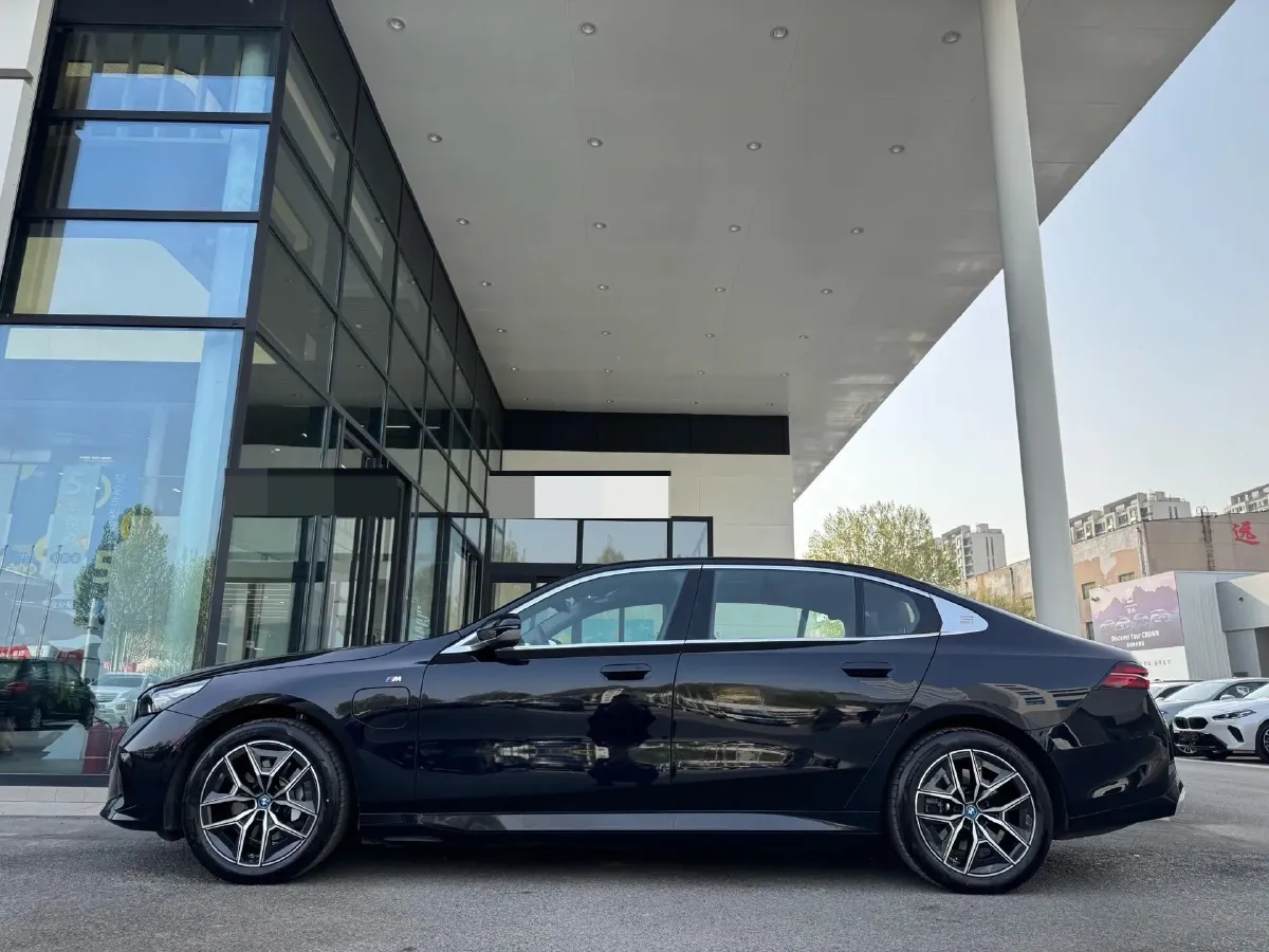 2024 BMW i5 BEV 79.05KWH,autocango,china used car exporter,china ev exporter,chinese used car exporter,chinese used ev exporter