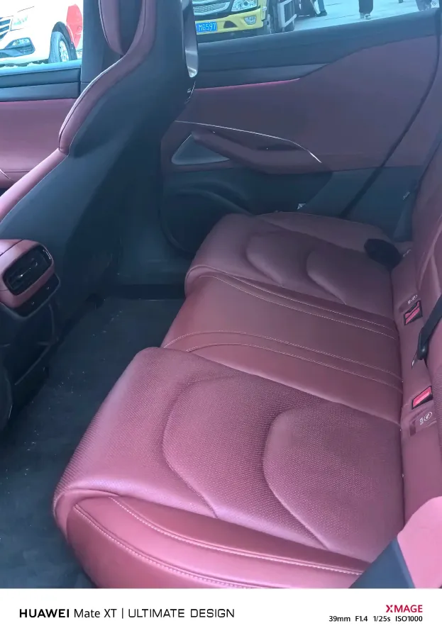 2024 MI SU7 BEV 73.6KWH,autocango,china used car exporter,china ev exporter,chinese used car exporter,chinese used ev exporter