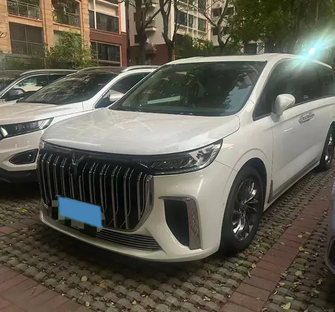 2022 Voyah Dream 1.5T 136HP L4 PHEV 25.57KWH,autocango,china used car exporter,china ev exporter,chinese used car exporter,chinese used ev exporter