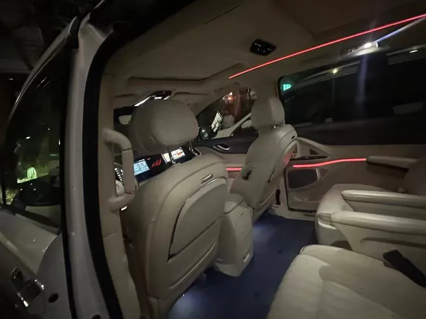 2022 Voyah Dream 1.5T 136HP L4 PHEV 25.57KWH,autocango,china used car exporter,china ev exporter,chinese used car exporter,chinese used ev exporter