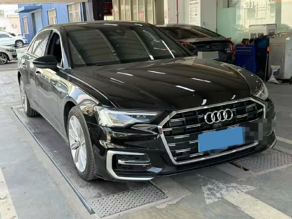 2023 Audi A6L 2.0T 190HP L4 7DCT,autocango,china used car exporter,china ev exporter,chinese used car exporter,chinese used ev exporter