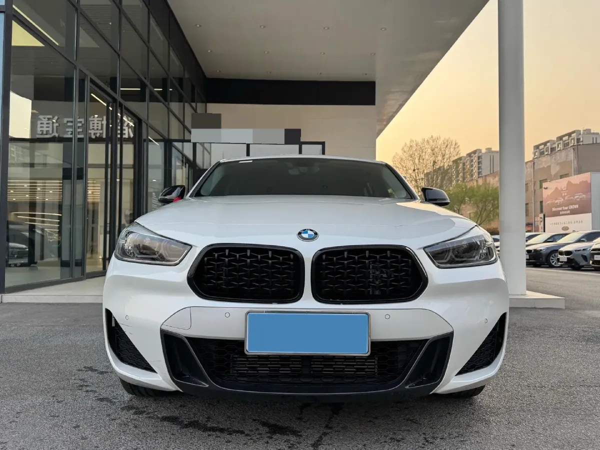 2023 BMW X2 2.0T 178HP L4 7DCT,autocango,china used car exporter,china ev exporter,chinese used car exporter,chinese used ev exporter